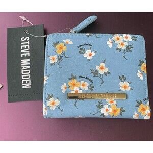 Steve Madden Floral Wallet NWT!